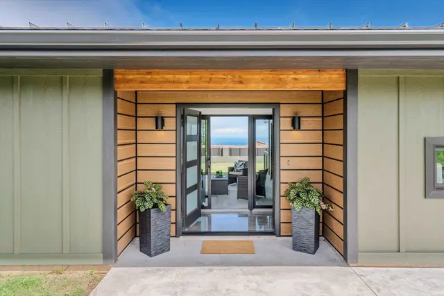 Listing Image for 1109 Pookela Rd B 2 of 45