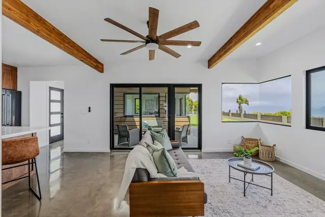 Listing Image for 1109 Pookela Rd B 25 of 45