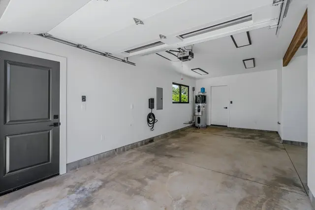 Listing Image for 1109 Pookela Rd B 36 of 45