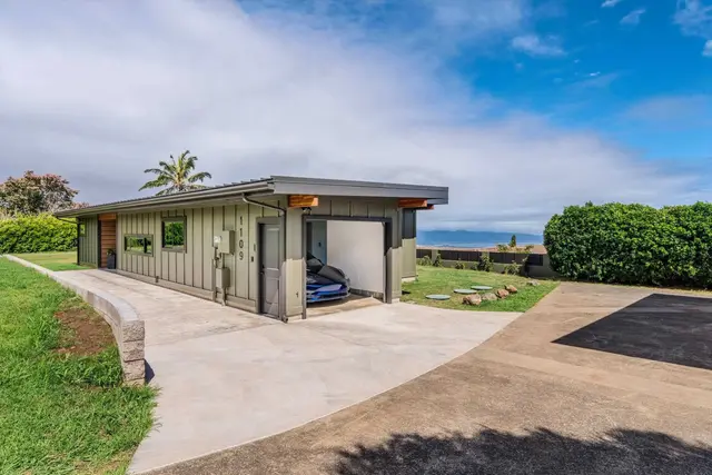 Listing Image for 1109 Pookela Rd B 42 of 45
