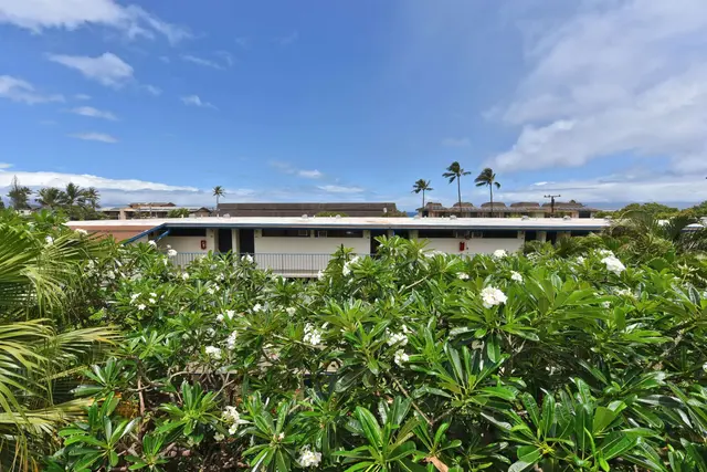 Listing Image for 3740 Lower Honoapiilani Rd A305 28 of 37