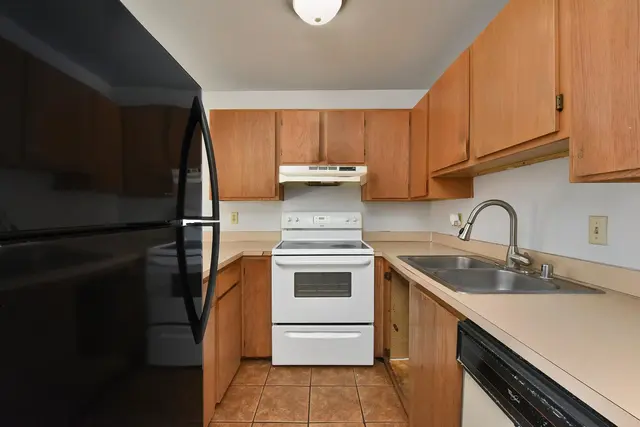 Listing Image for 3740 Lower Honoapiilani Rd A305 3 of 37