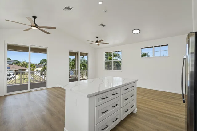 Listing Image for 15 Awikiwiki Pl 12 of 30