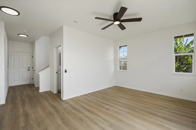 Listing Image for 15 Awikiwiki Pl 18 of 30