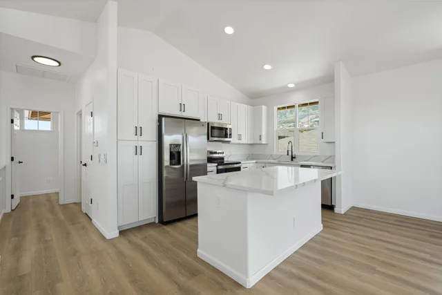 Listing Image for 15 Awikiwiki Pl 8 of 30