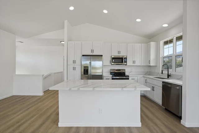 Listing Image for 15 Awikiwiki Pl 9 of 30