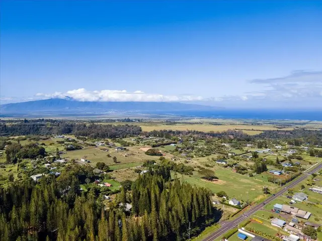 Listing Image for 2481 Liliko'i Rd Unit B 12 of 45