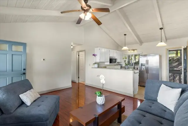 Listing Image for 2481 Liliko'i Rd Unit B 18 of 45