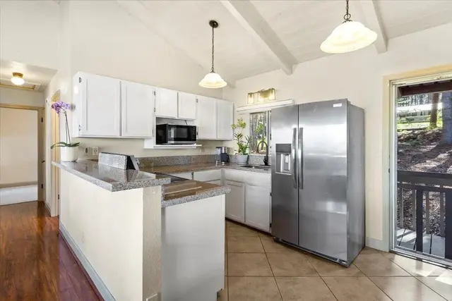 Listing Image for 2481 Liliko'i Rd Unit B 19 of 45