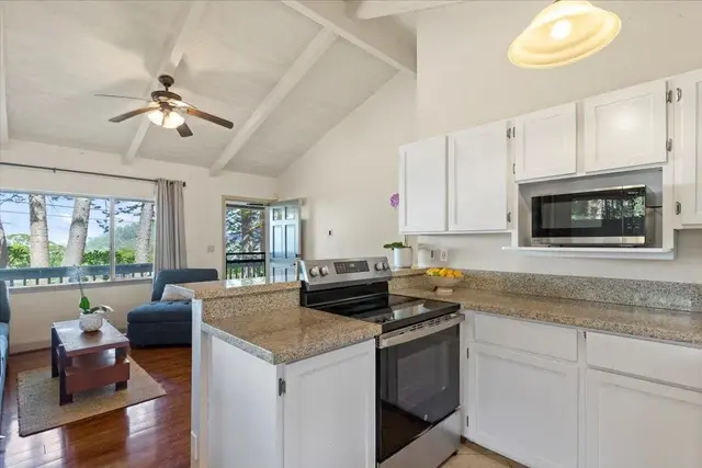 Listing Image for 2481 Liliko'i Rd Unit B 20 of 45