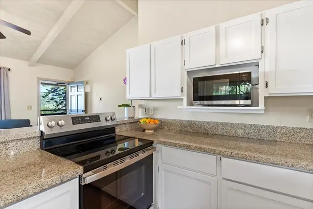 Listing Image for 2481 Liliko'i Rd Unit B 21 of 45