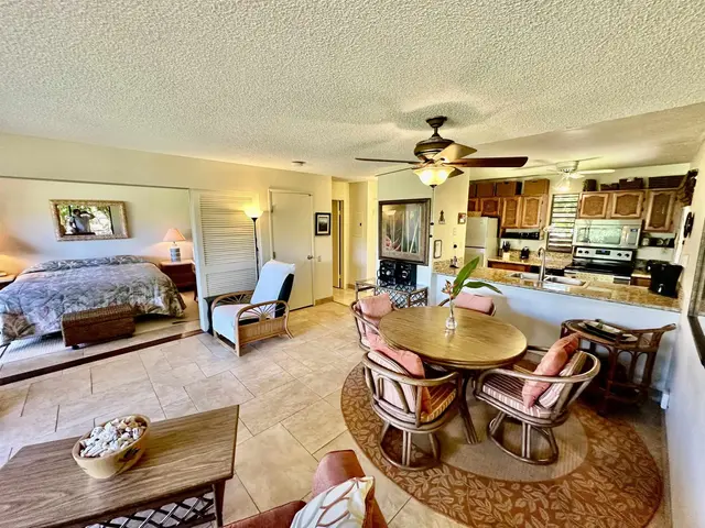 Listing Image for 50 Kepuhi Pl 160 10 of 32
