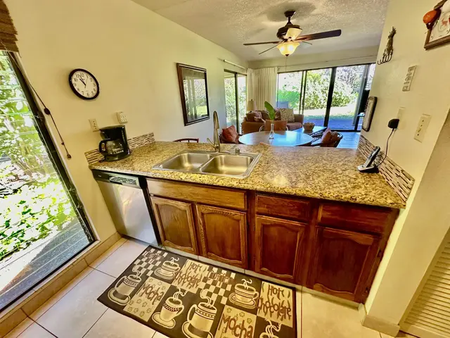 Listing Image for 50 Kepuhi Pl 160 14 of 32