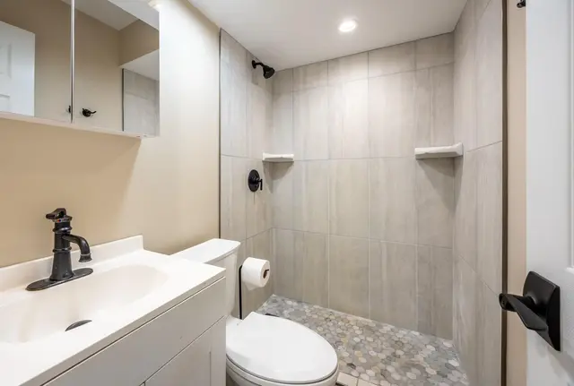 Listing Image for 3676 Lower Honoapiilani Rd A301 16 of 27