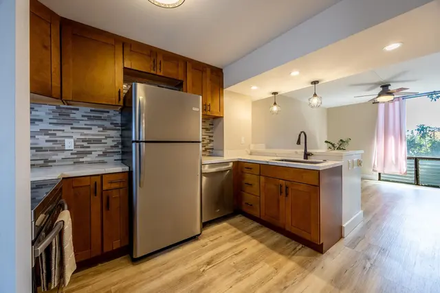 Listing Image for 3676 Lower Honoapiilani Rd A301 2 of 27
