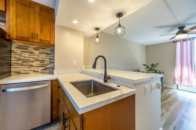 Listing Image for 3676 Lower Honoapiilani Rd A301 8 of 27