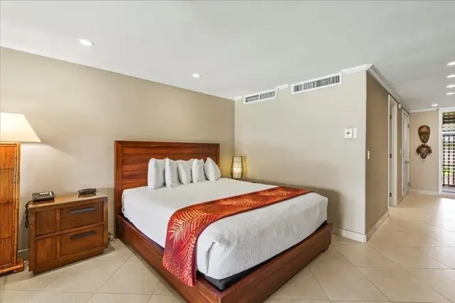 Listing Image for 2661 Kekaa Dr J-211 14 of 36