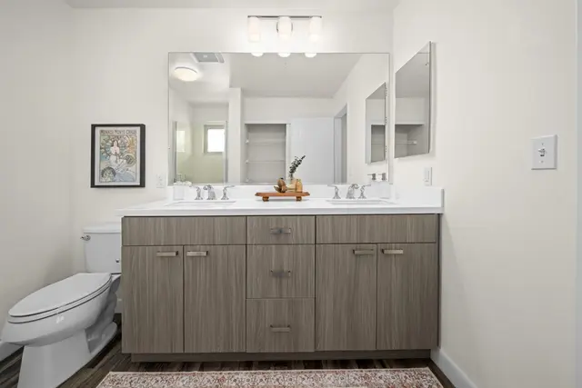 Listing Image for 73 Piilaniwahine Pl 2104 36 of 43