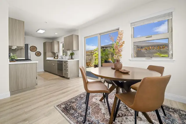 Listing Image for 73 Piilaniwahine Pl 2104 5 of 43