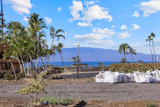 Listing Image for 5 Puakukui Pl 5-2 10 of 14