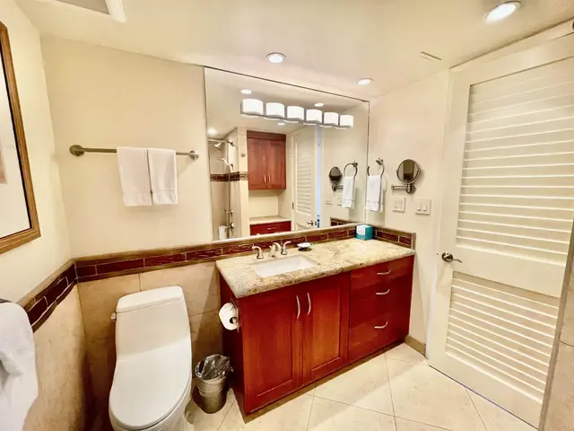 Listing Image for 2481 Kaanapali Pkwy 551w 17 of 40
