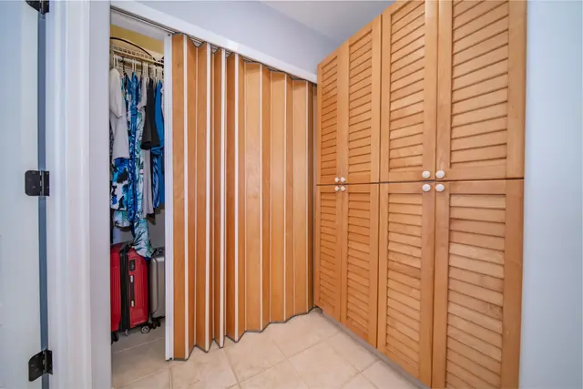 Listing Image for 100 Ridge Rd 1723-24 38 of 45