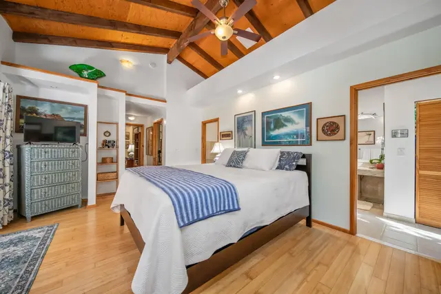 Listing Image for 132 Mahola St 12 of 37