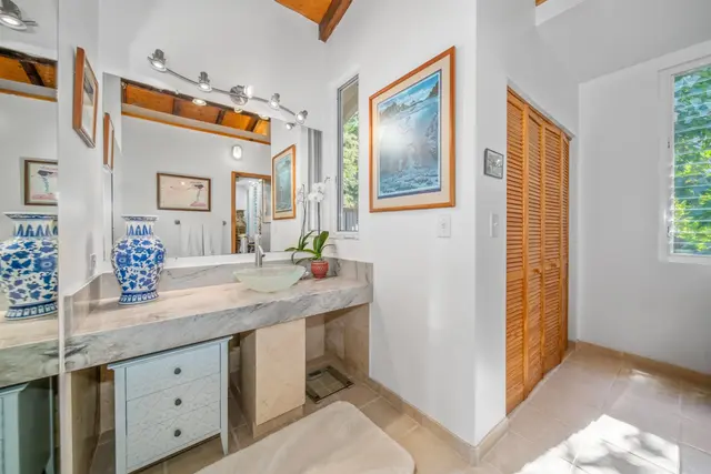 Listing Image for 132 Mahola St 16 of 37