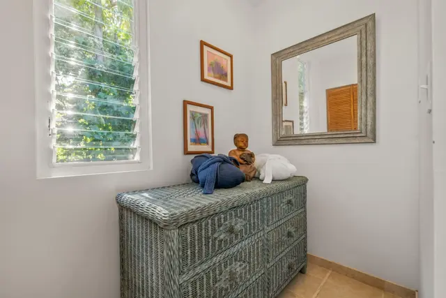 Listing Image for 132 Mahola St 19 of 37