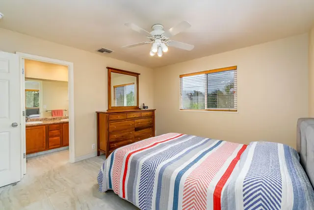 Listing Image for 44 Wawali St 14 of 35