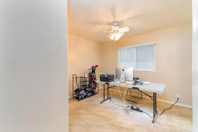 Listing Image for 44 Wawali St 21 of 35