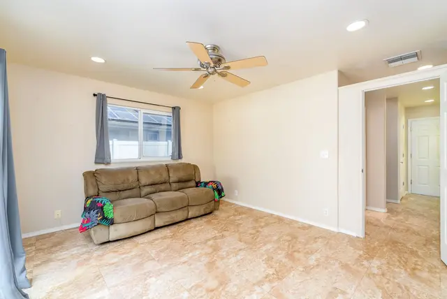 Listing Image for 44 Wawali St 24 of 35