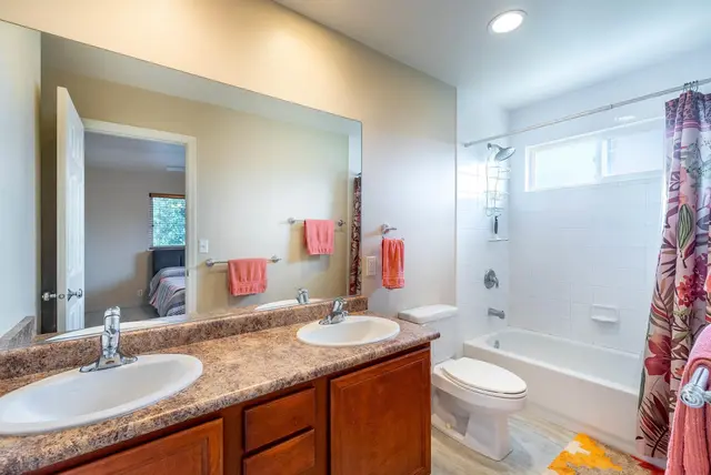 Listing Image for 44 Wawali St 27 of 35