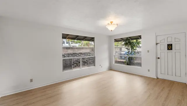 Listing Image for 815 Paloma St 11 of 16