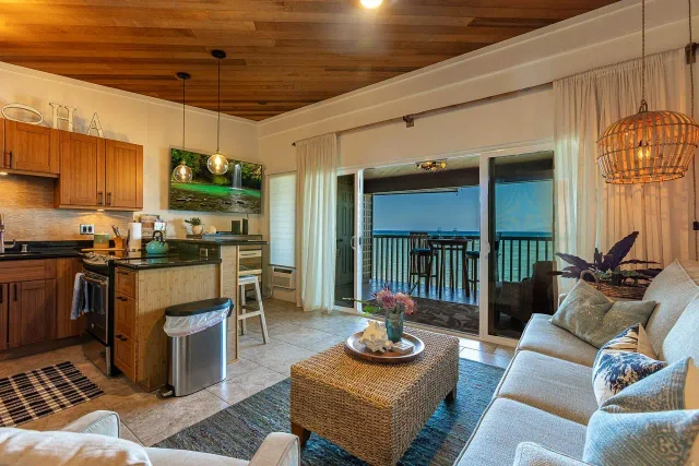 Listing Image for 4435 Lower Honoapiilani Rd 212 3 of 36