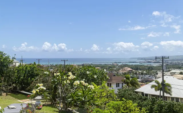 Listing Image for 125 Naniloa Dr 13 of 37