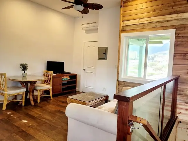 Listing Image for 125 Naniloa Dr 26 of 37