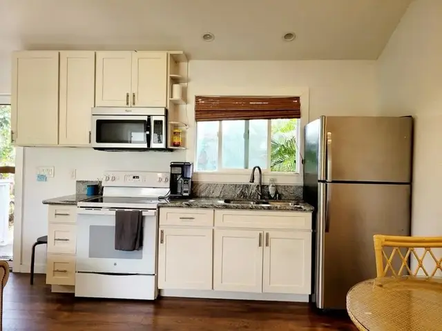 Listing Image for 125 Naniloa Dr 27 of 37