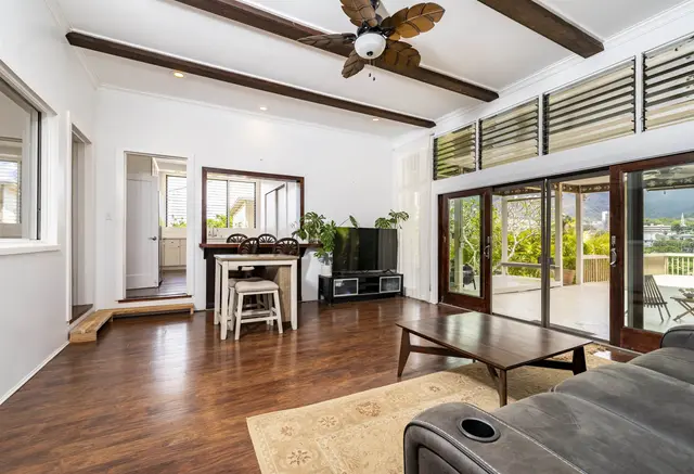 Listing Image for 125 Naniloa Dr 4 of 37