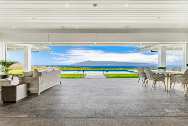 Listing Image for 500 Mahana Ridge St 10 of 49