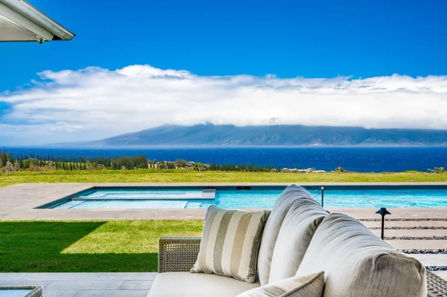 Listing Image for 500 Mahana Ridge St 16 of 49