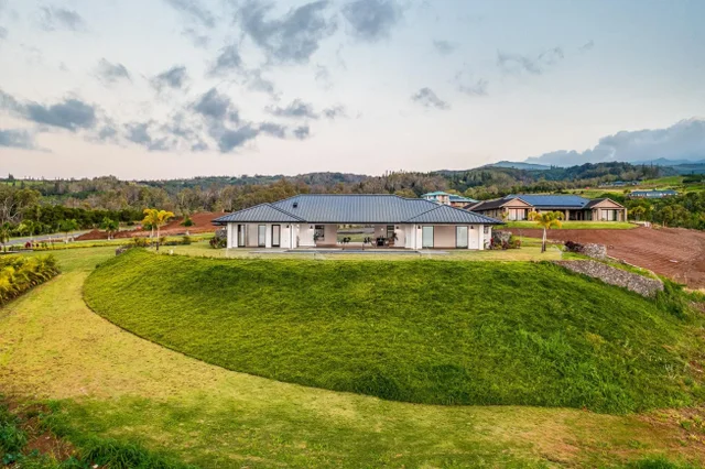 Listing Image for 500 Mahana Ridge St 2 of 49