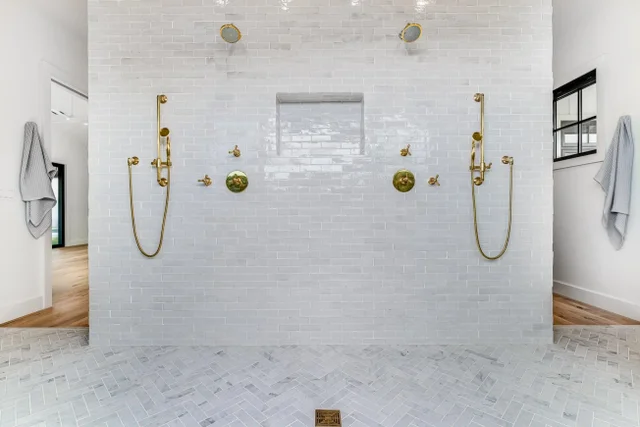 Listing Image for 500 Mahana Ridge St 26 of 49