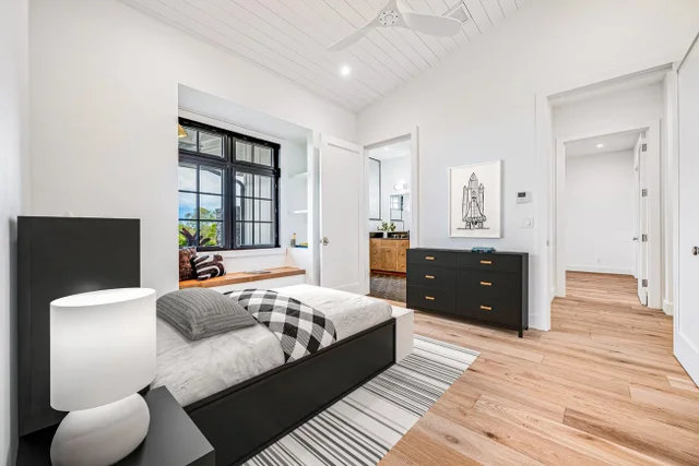 Listing Image for 500 Mahana Ridge St 34 of 49