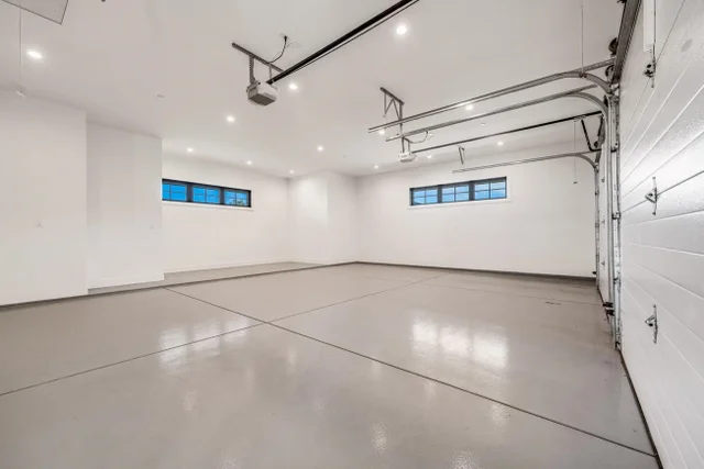 Listing Image for 500 Mahana Ridge St 45 of 49