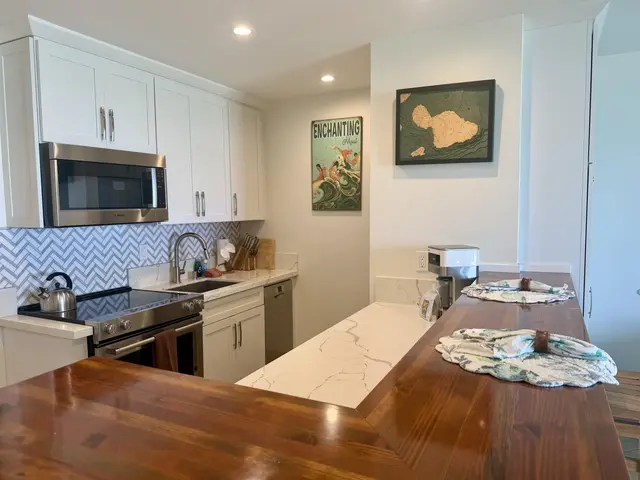 Listing Image for 3701 Lower Honoapiilani Rd 103 1 of 39