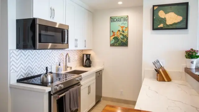 Listing Image for 3701 Lower Honoapiilani Rd 103 2 of 39