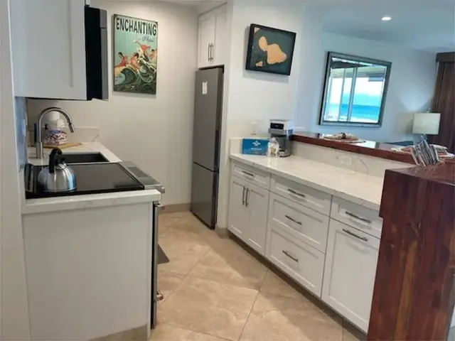 Listing Image for 3701 Lower Honoapiilani Rd 103 3 of 39
