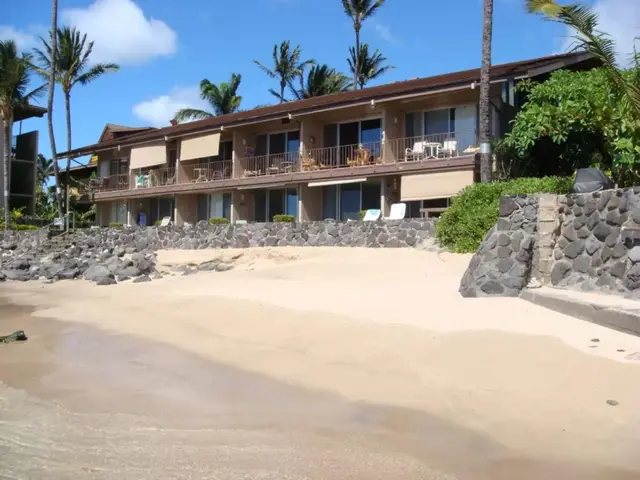 Listing Image for 3701 Lower Honoapiilani Rd 103 32 of 39