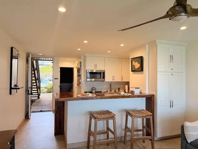 Listing Image for 3701 Lower Honoapiilani Rd 103 7 of 39